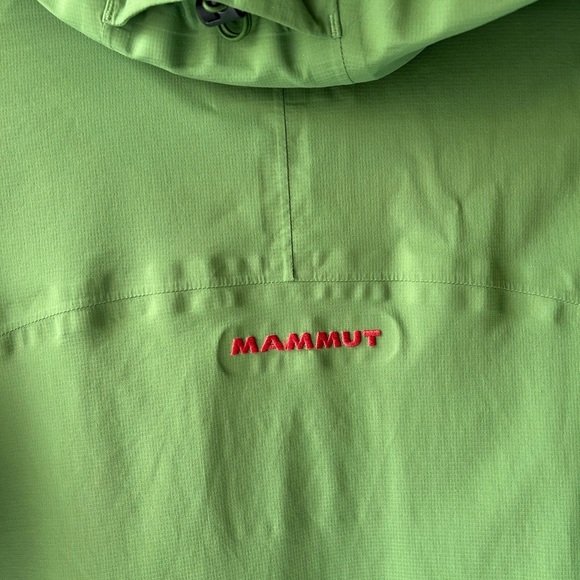 Mammut Alpine Green rain jacket - Picture 9 of 10